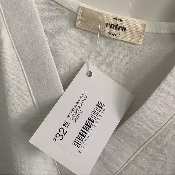 Entro NWT Ivory Venus Sleeveless V Neck Top Medium - Picture 6 of 11